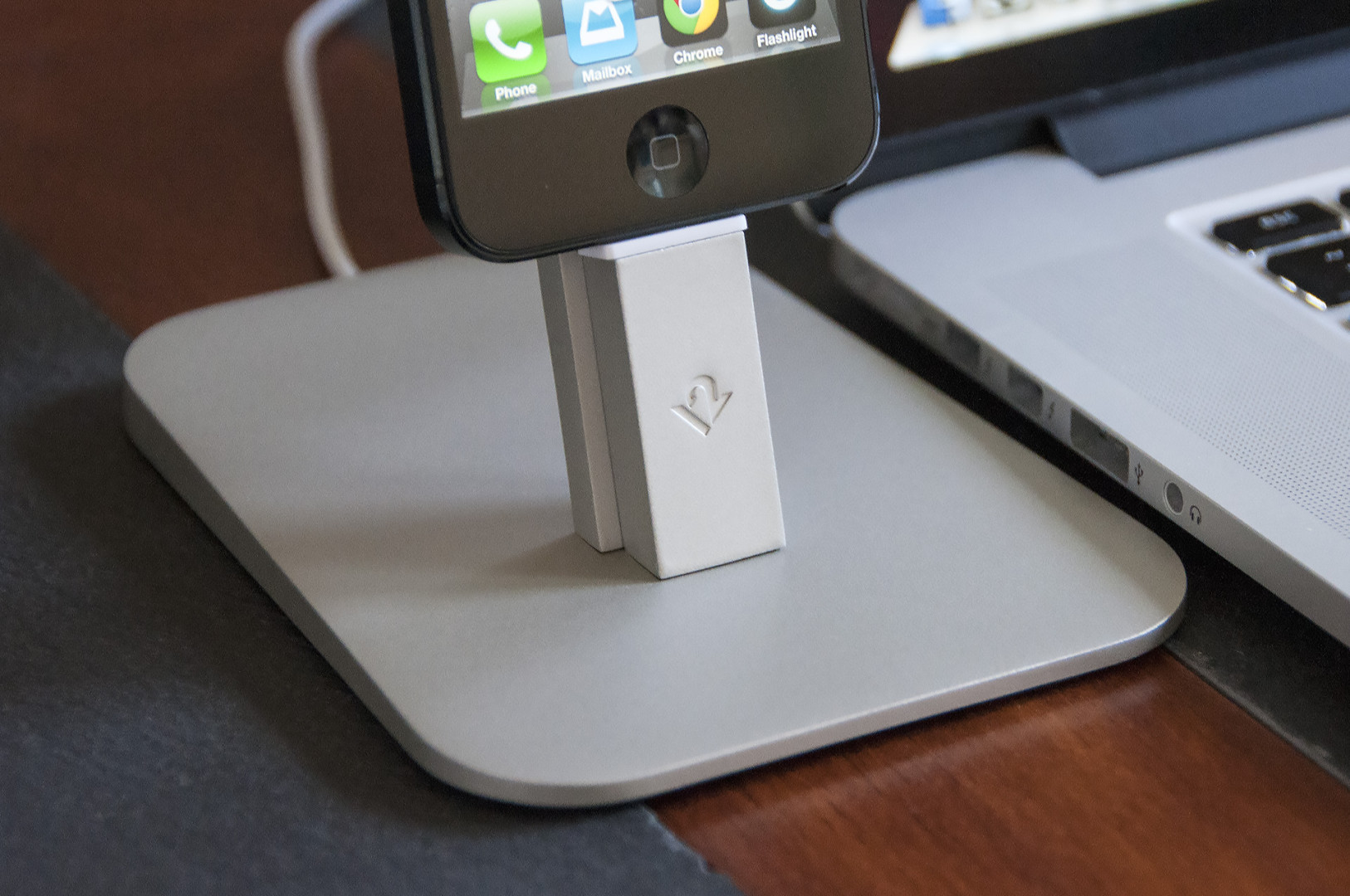 HiRise Stand with MacBook